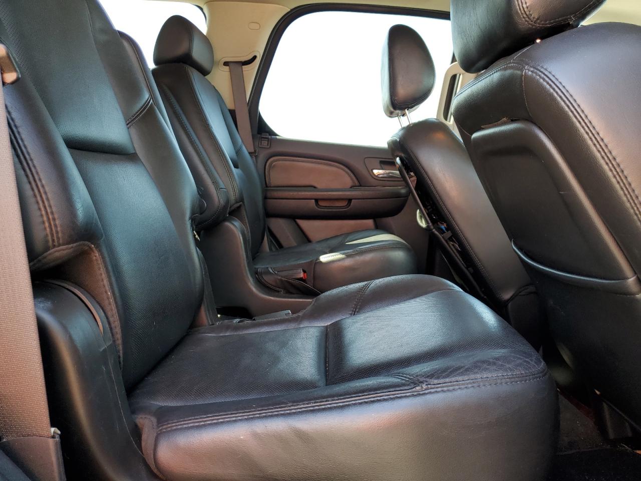 2007 Cadillac Escalade Luxury VIN: 1GYFK63857R409670 Lot: 81812215