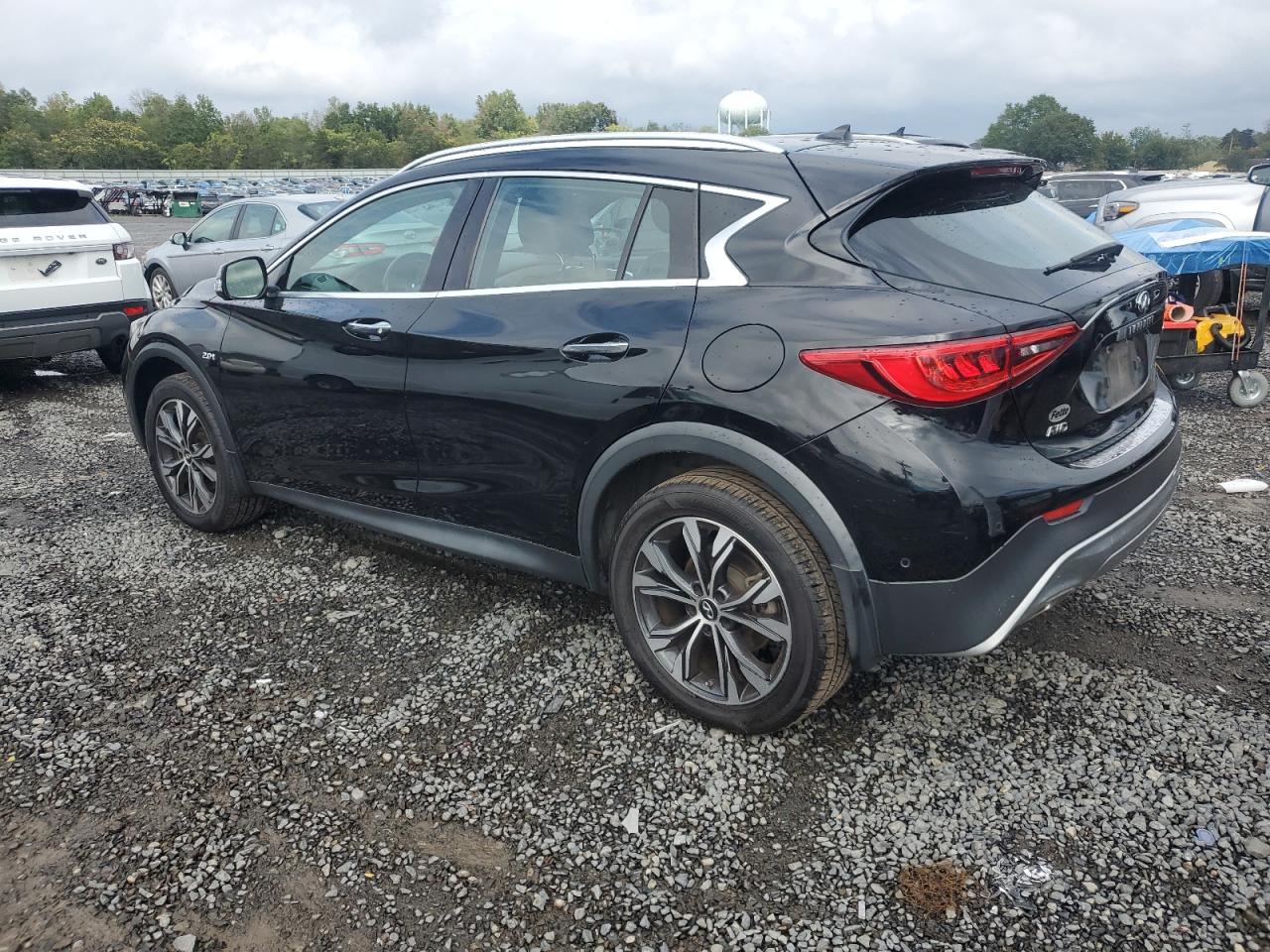 QX30 QX30