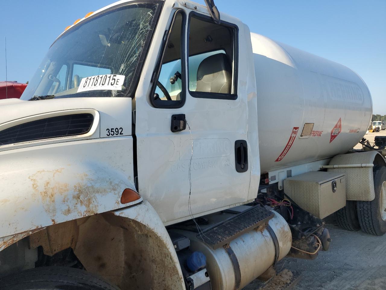 2016 International 4300 Propane Delivery Truck VIN: 1HTMMMMN0GH153592 Lot: 81181015