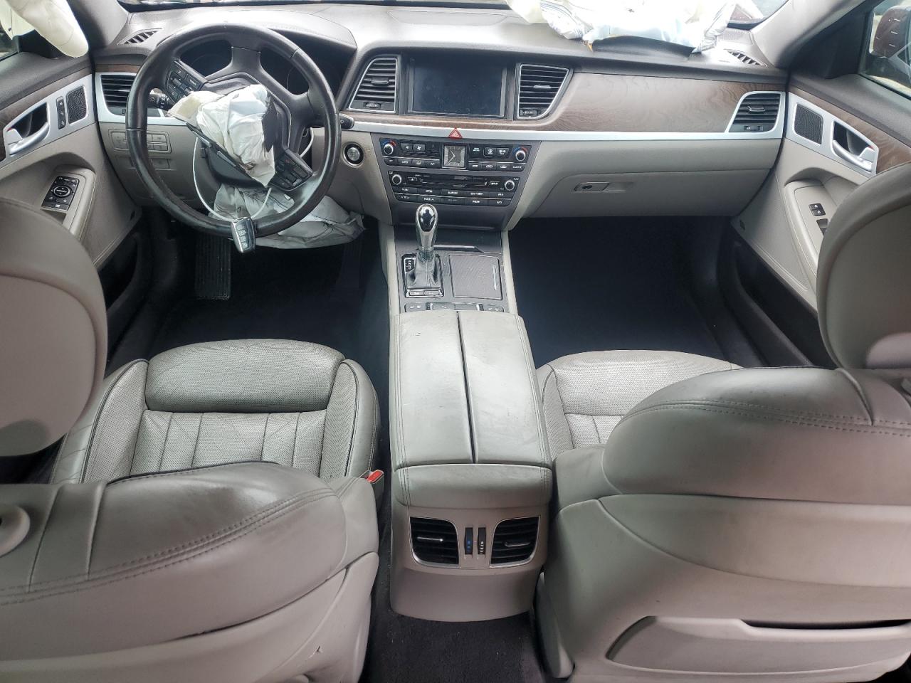 2015 Hyundai Genesis 5.0L VIN: KMHGN4JF6FU067452 Lot: 83856535