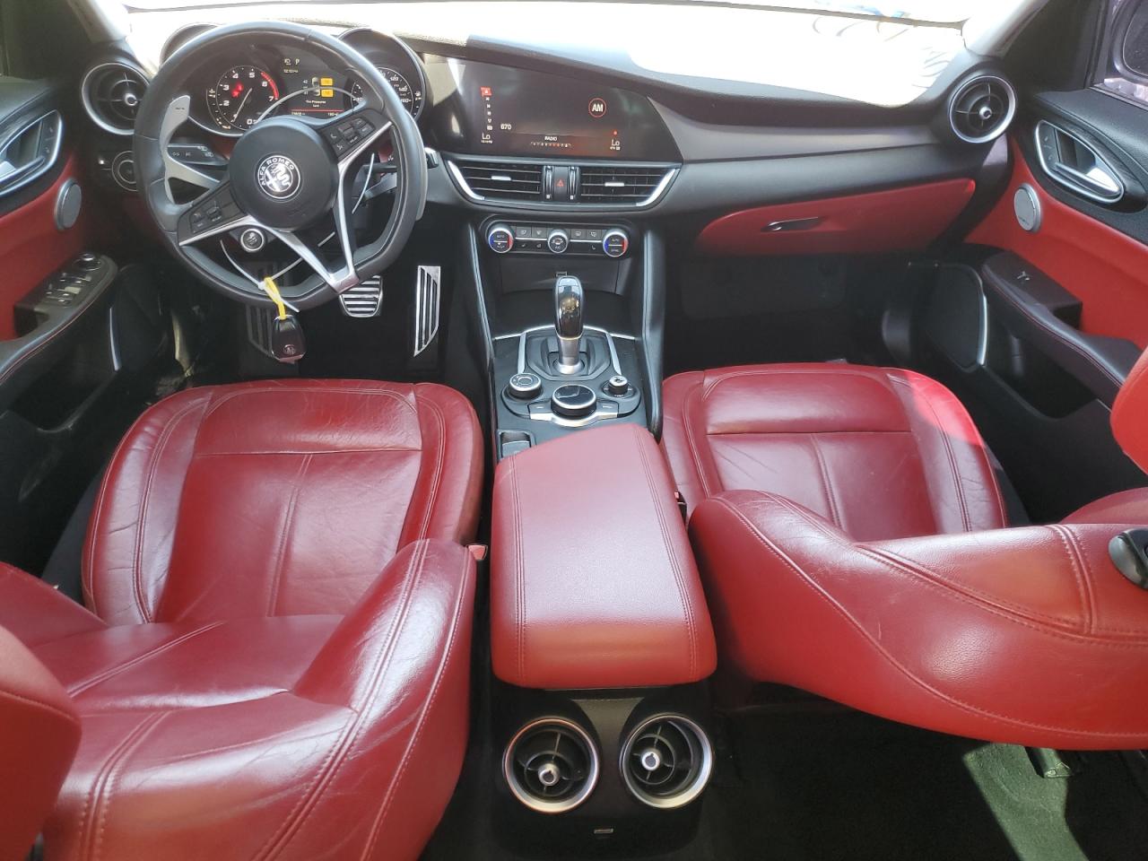 2018 Alfa Romeo Giulia Ti VIN: ZARFAECNXJ7598804 Lot: 80881635