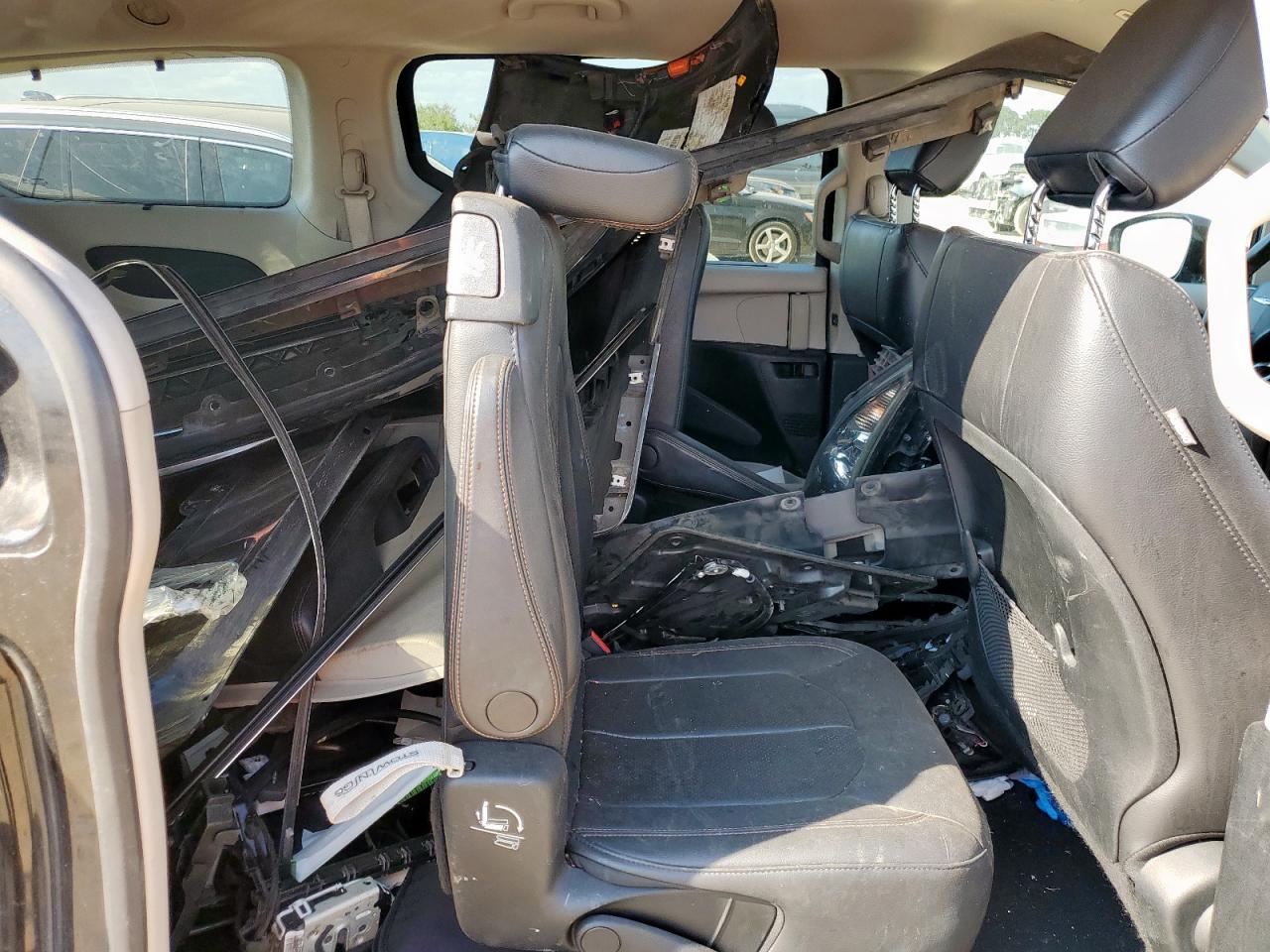 2018 Chrysler Pacifica Touring L VIN: 2C4RC1BG2JR115138 Lot: 81683465