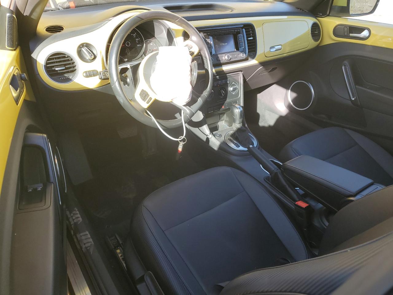 2012 Volkswagen Beetle VIN: 3VWJP7AT4CM626733 Lot: 84790405