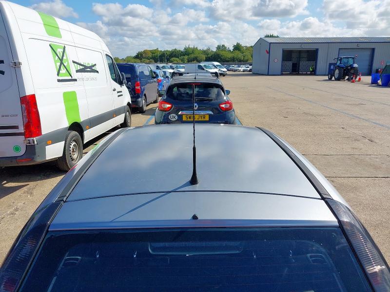 2005 VAUXHALL CORSA DESIGN 16V AUTO 