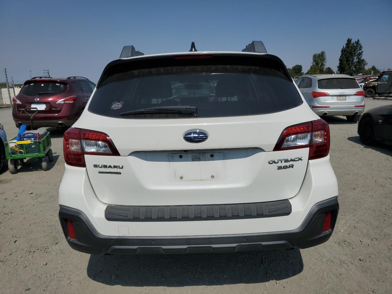 2018 Subaru Outback 3.6R Limited VIN: 4S4BSENC8J3311447 Lot: 69275165