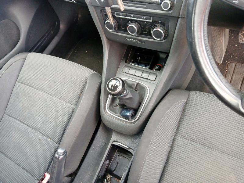 2011 VOLKSWAGEN GOLF MATCH TDI 