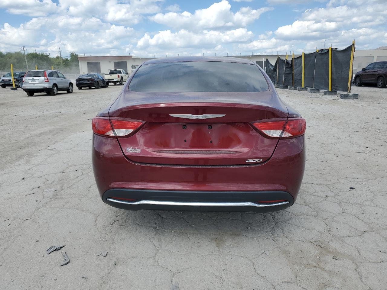 2015 Chrysler 200 Limited VIN: 1C3CCCAB0FN747815 Lot: 71103775