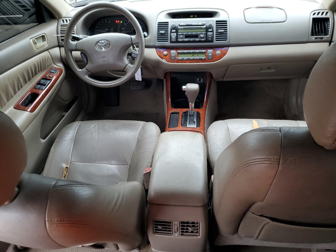 2004 Toyota Camry Le VIN: 4T1BF32K64U081913 Lot: 84017165