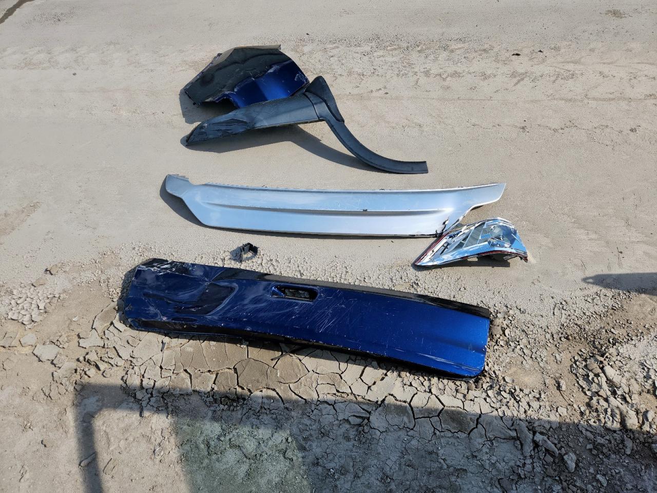 2015 Honda Cr-V Exl VIN: 2HKRM3H72FH549855 Lot: 81853775