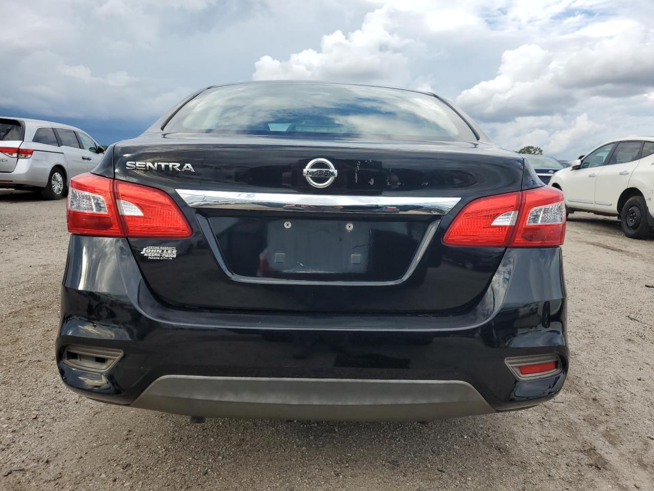 2018 Nissan Sentra S VIN: 3N1AB7AP7JY328979 Lot: 84464795