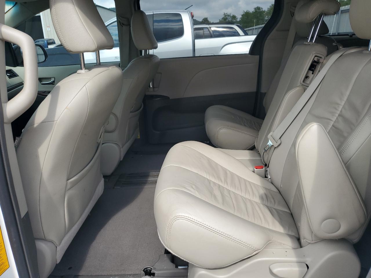 2012 Toyota Sienna Xle VIN: 5TDYK3DC4CS222903 Lot: 81548725