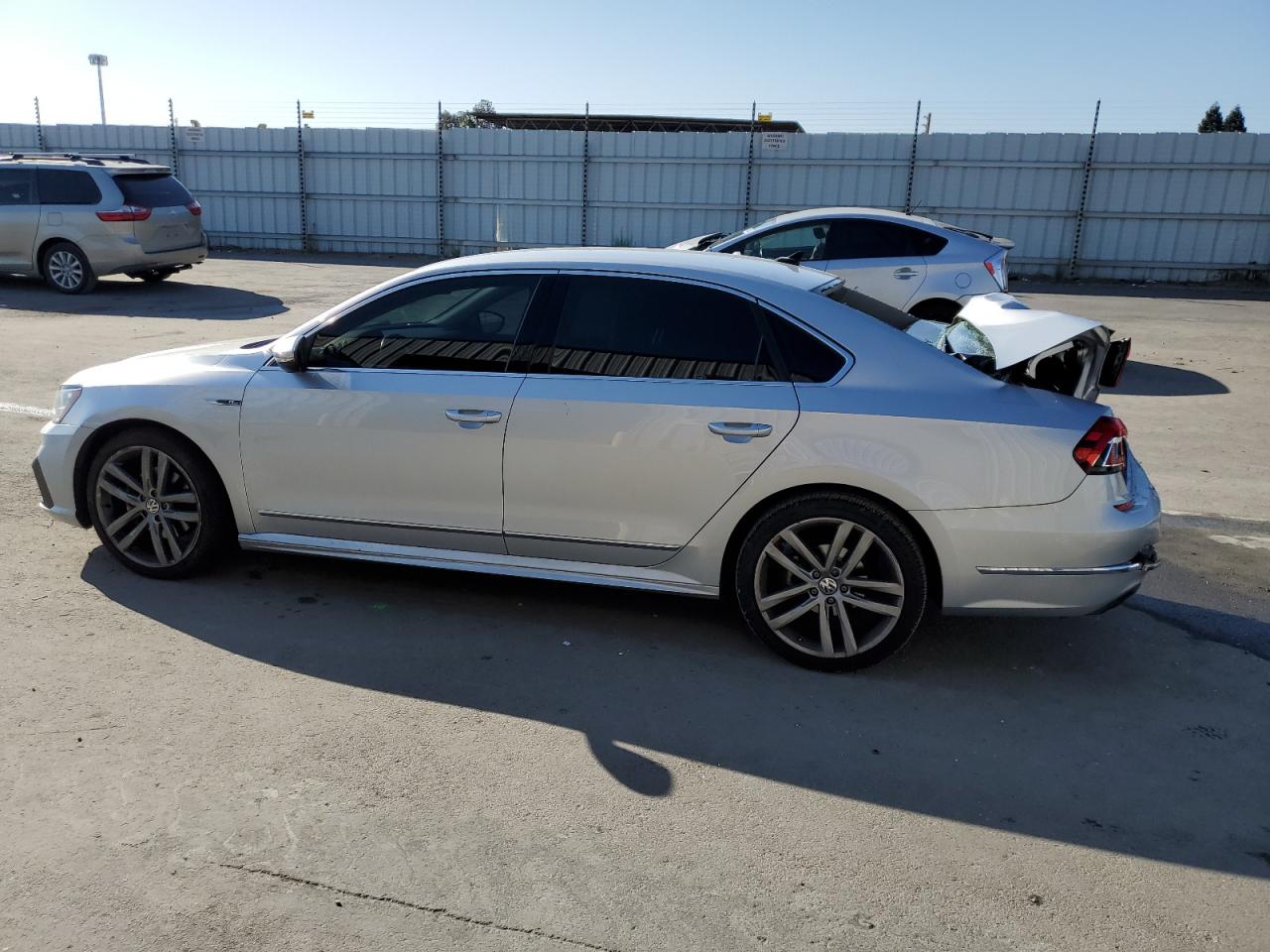 2017 Volkswagen Passat R-Line silver null gasoline 1VWDT7A37HC059161 photo #3