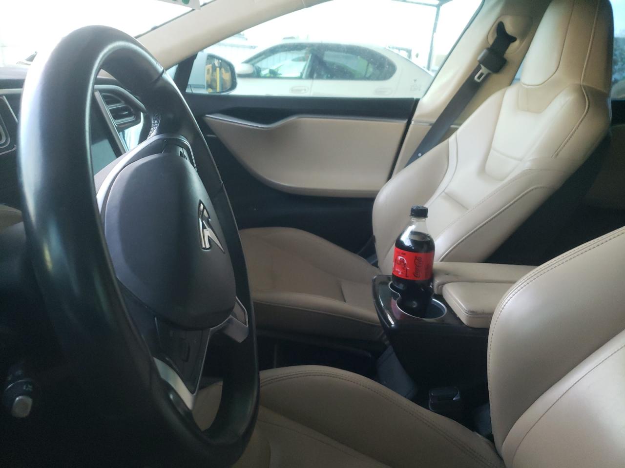 2015 Tesla Model S VIN: 5YJSA1E13FF114100 Lot: 82160755