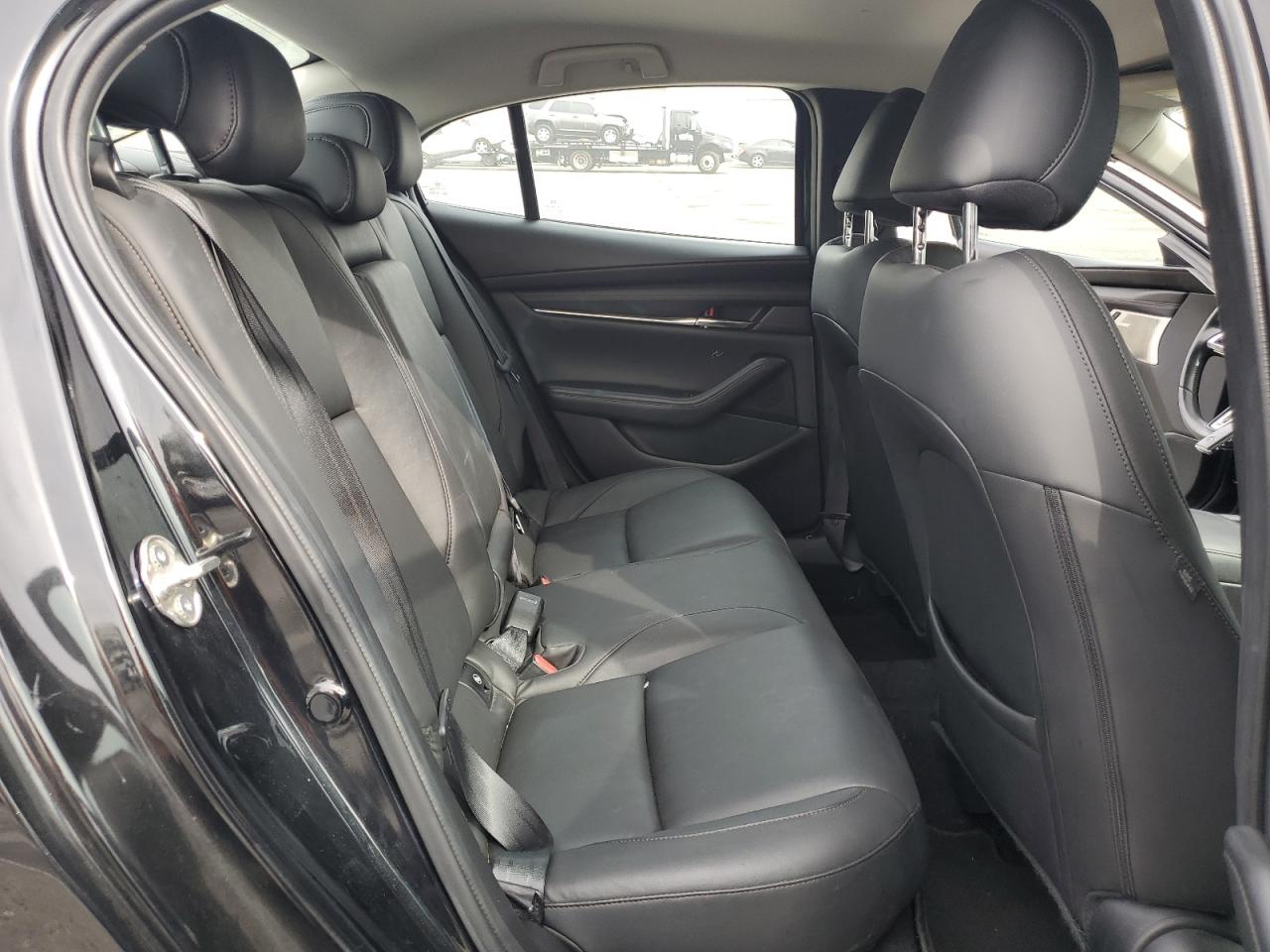 2019 Mazda 3 Preferred VIN: 3MZBPADL1KM112771 Lot: 80760005