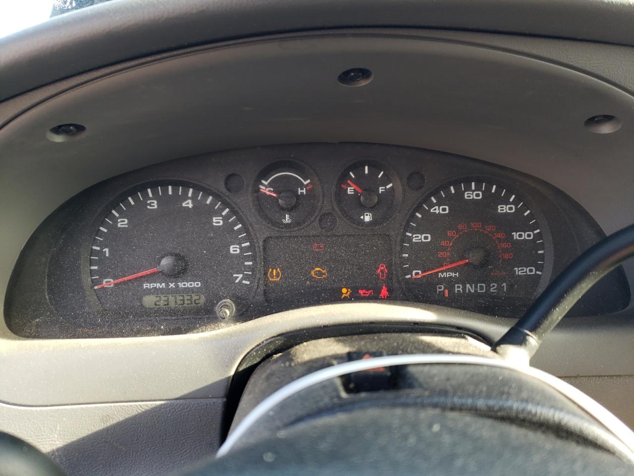 2011 Ford Ranger Super Cab VIN: 1FTLR4FE3BPB12637 Lot: 81116605