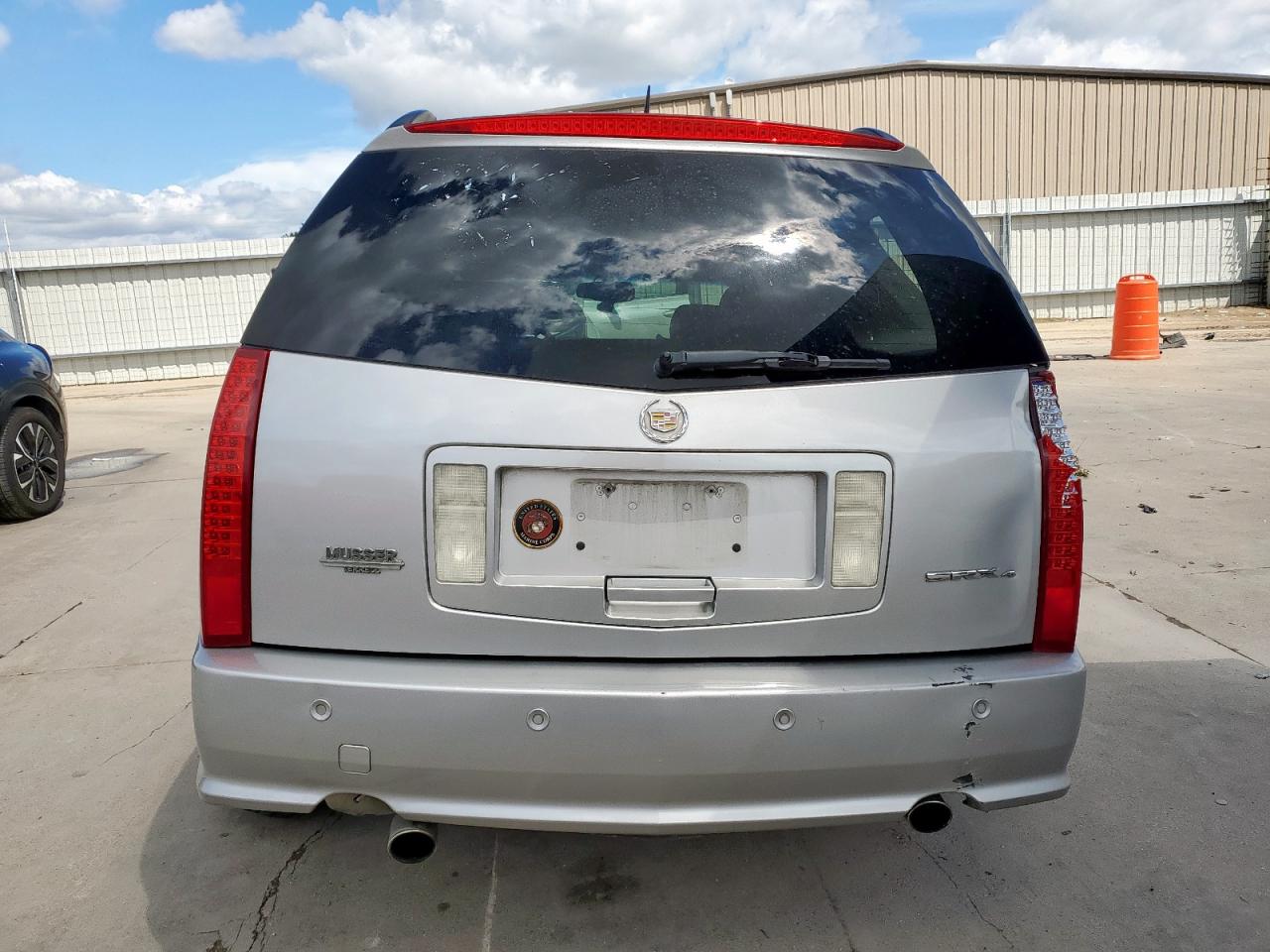 2007 Cadillac Srx VIN: 1GYEE637670188126 Lot: 81815955