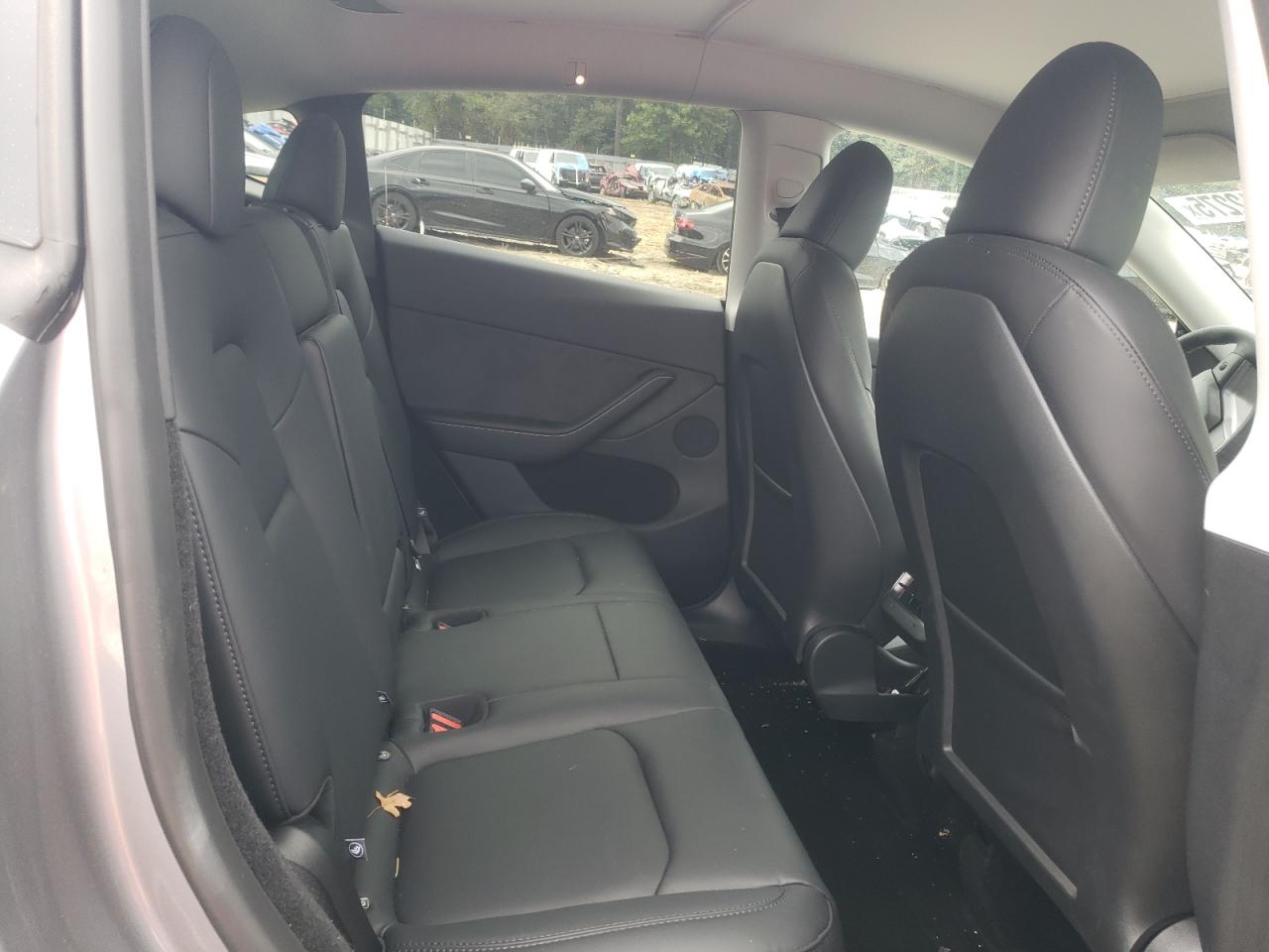 2024 Tesla Model Y VIN: 7SAYGDEE0RA326583 Lot: 80912275