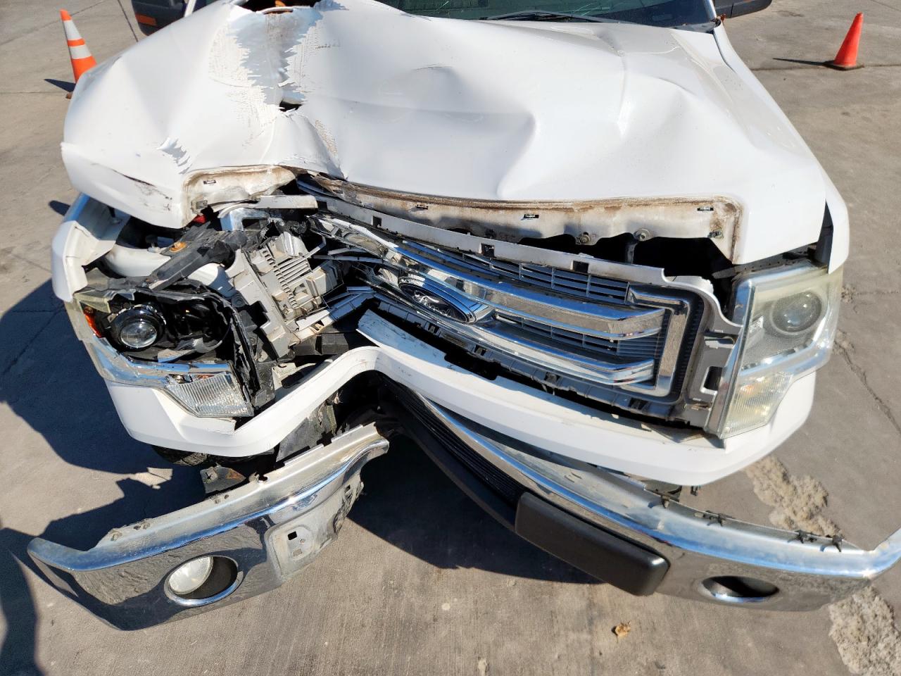 2014 Ford F150 Supercrew VIN: 1FTFW1CT4EFC26387 Lot: 83866365