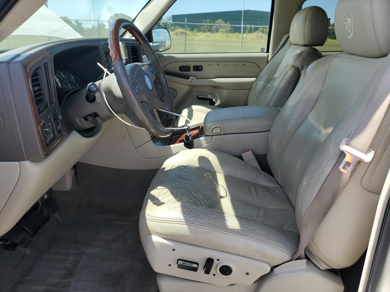 2006 Cadillac Escalade Luxury VIN: 1GYEC63N26R113969 Lot: 80275535