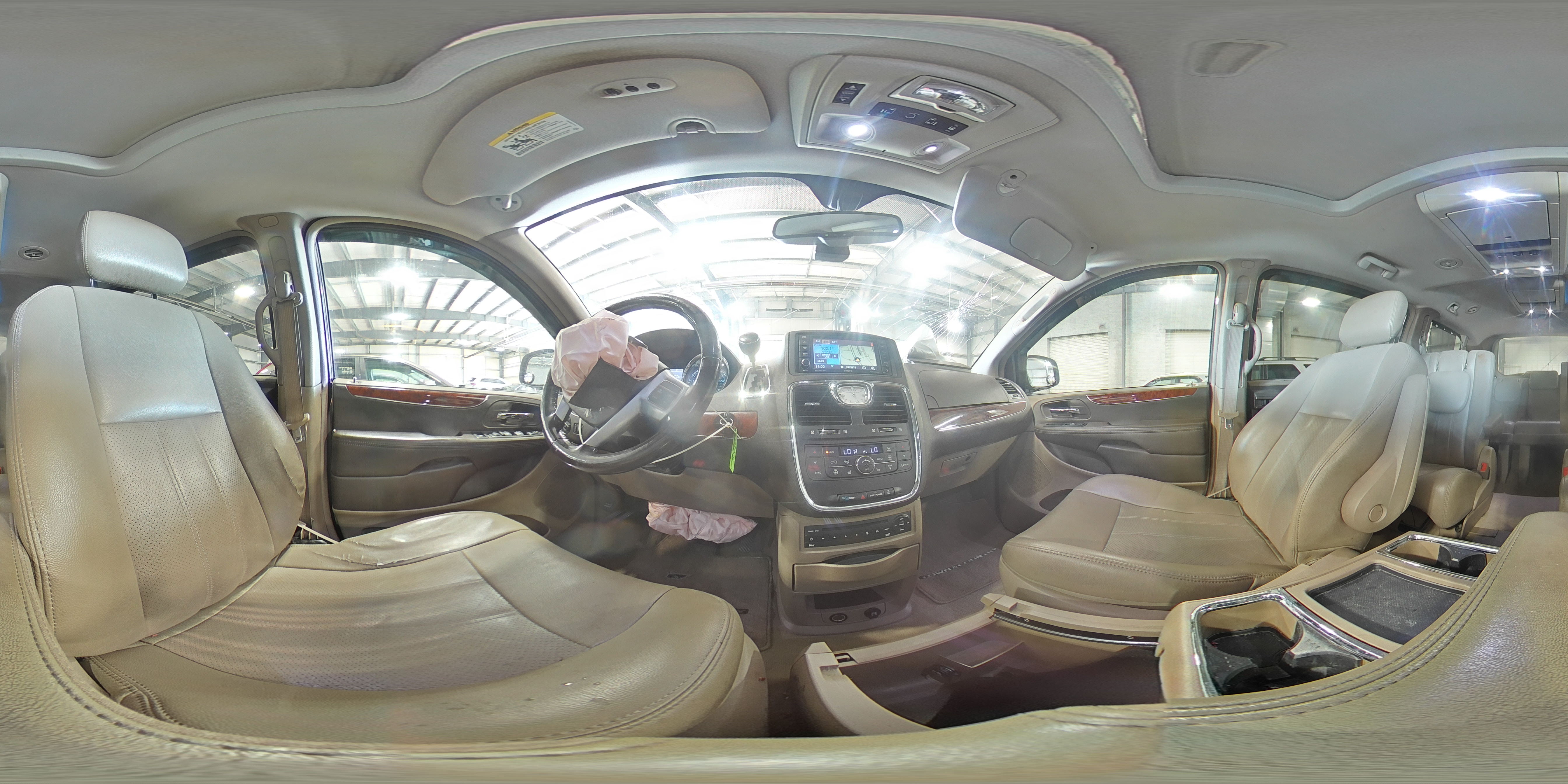 2012 Chrysler Town And Country VIN: 2C4RC1CG5CR208365 Lot: 84460545