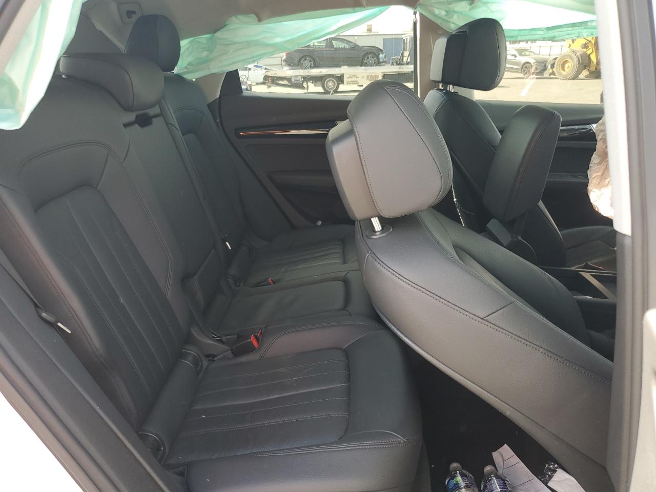 2018 Audi Q5 Premium VIN: WA1ANAFY8J2234220 Lot: 70906185