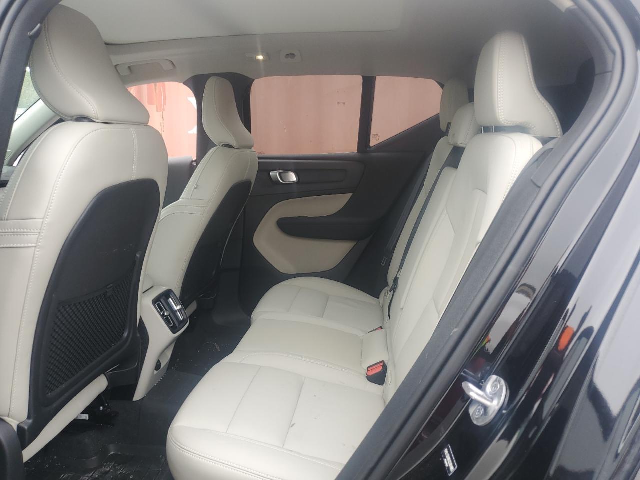 2025 Volvo Xc40 Plus VIN: YV4L12UE9S2531682 Lot: 82046855