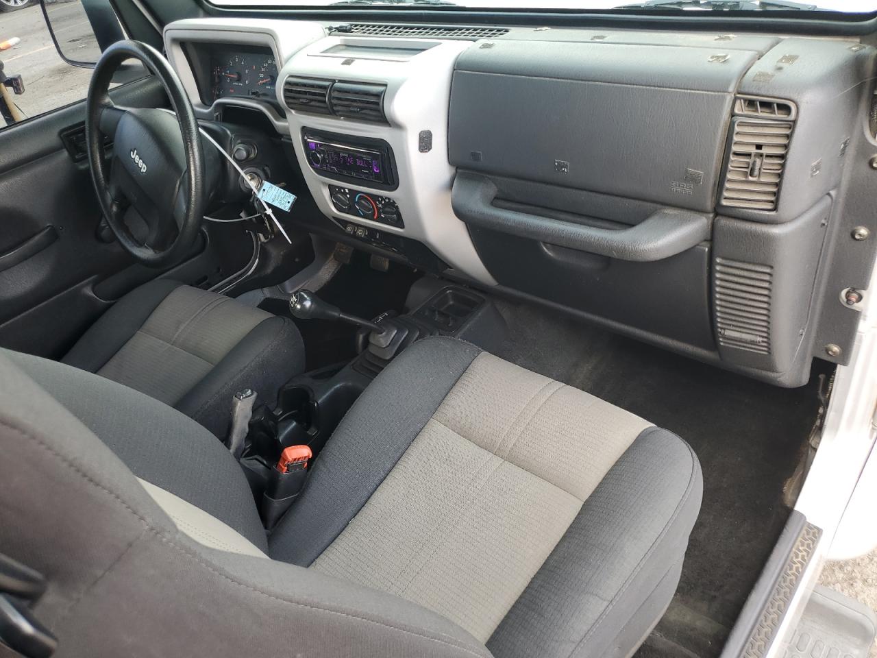 2004 Jeep Wrangler X VIN: 1J4FA39S04P739230 Lot: 84052405