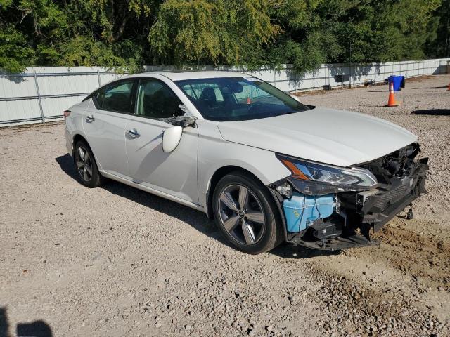  NISSAN ALTIMA 2019 Biały