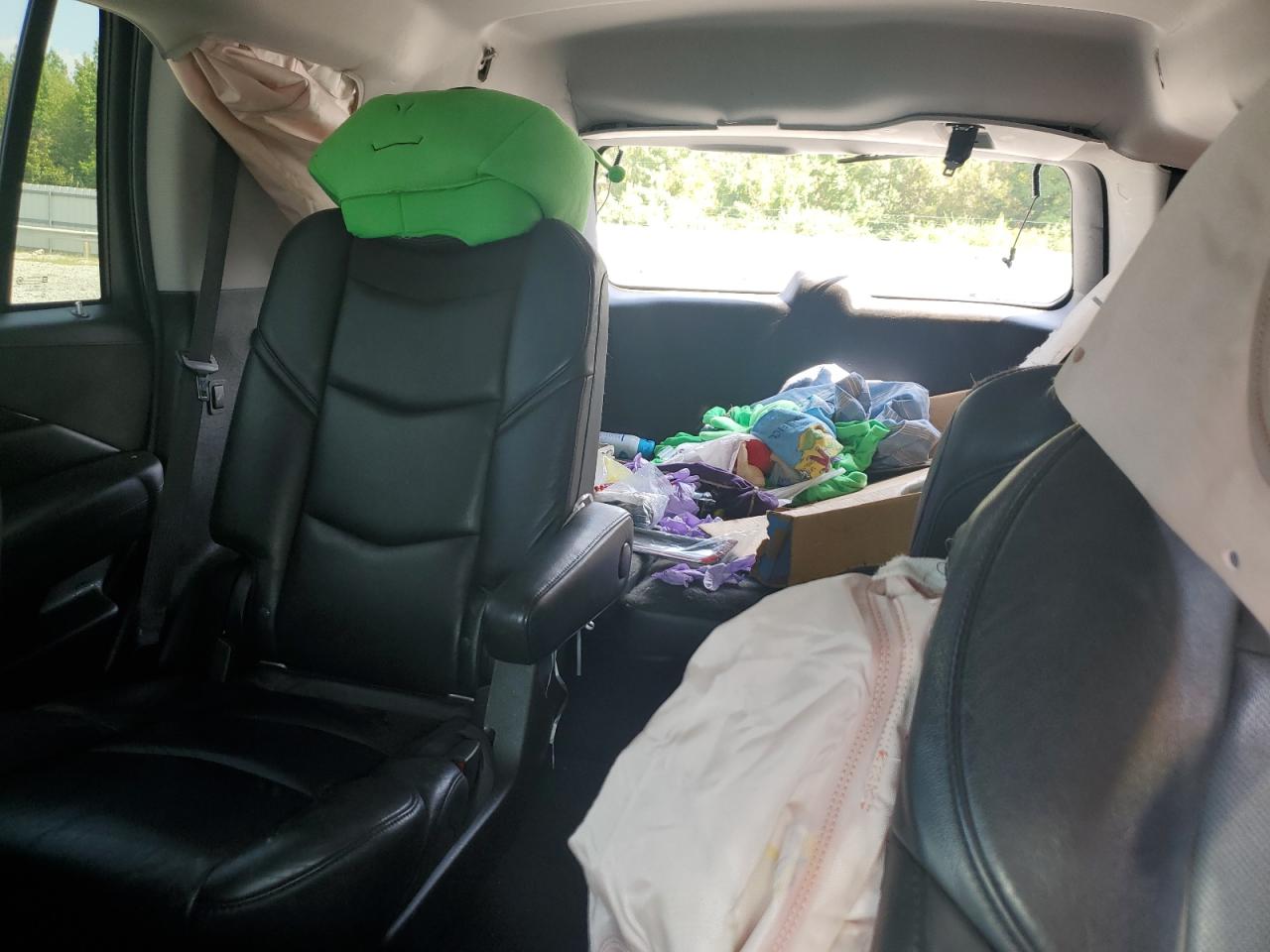 2019 Cadillac Escalade Luxury VIN: 1GYS4BKJ7KR330502 Lot: 81399135