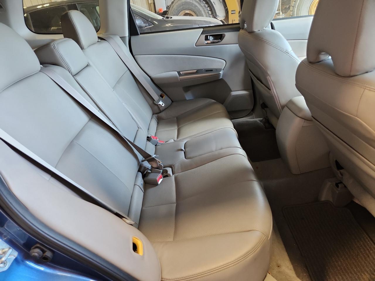 2010 Subaru Forester 2.5X Limited VIN: JF2SH6DC1AH700574 Lot: 82081495