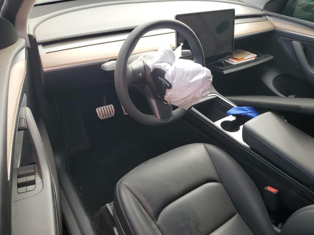 2023 Tesla Model Y VIN: 7SAYGDEF6PF917042 Lot: 84633515