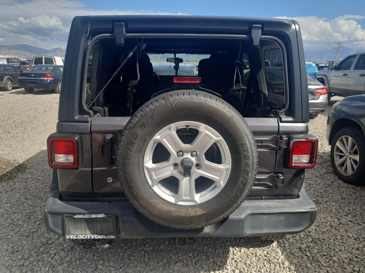 2020 Jeep Wrangler Unlimited Sport VIN: 1C4HJXDN1LW220182 Lot: 83941665