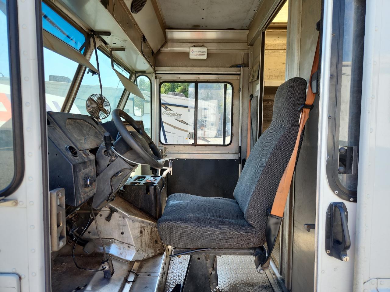 2021 Ford Econoline E450 Super Duty Commercial Str VIN: 1FC3E4KK9MDC17470 Lot: 71919515