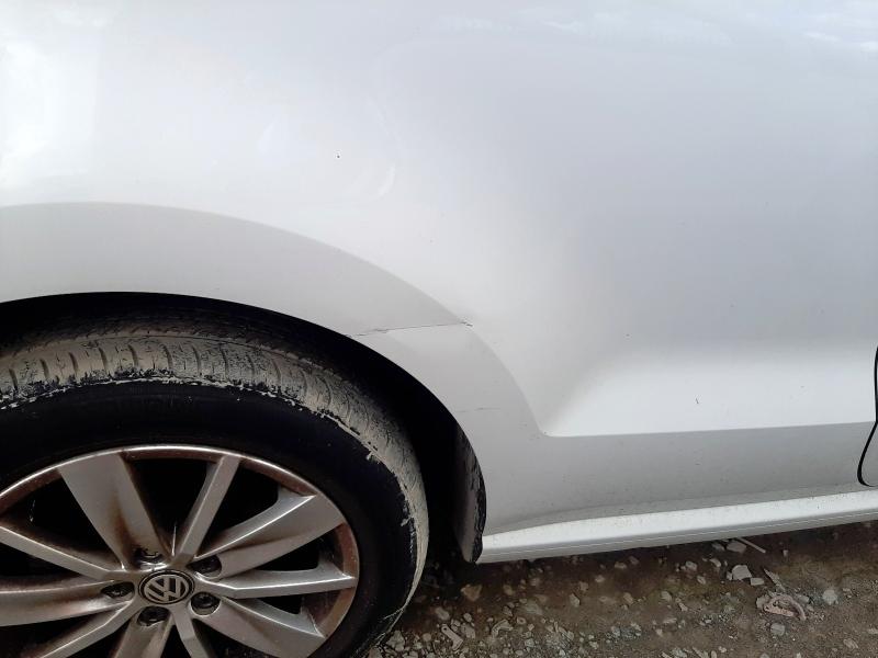 2015 VOLKSWAGEN POLO SE TSI 
