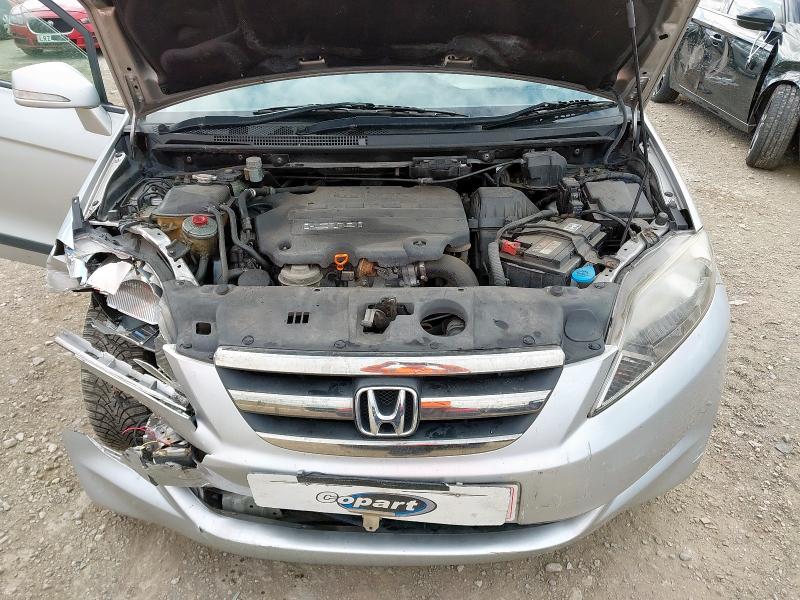 2009 HONDA FR-V SE