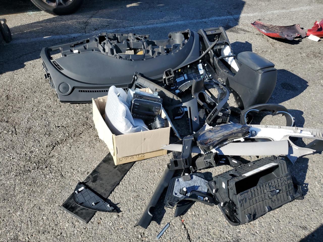 2012 Kia Forte Lx VIN: KNAFK5A85J5772985 Lot: 81719955