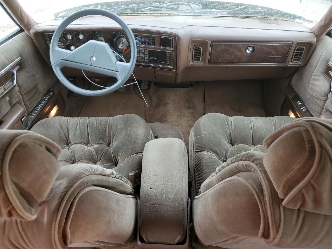 1988 Chrysler Fifth Avenue VIN: 1C3BF66P8JW163111 Lot: 81712905