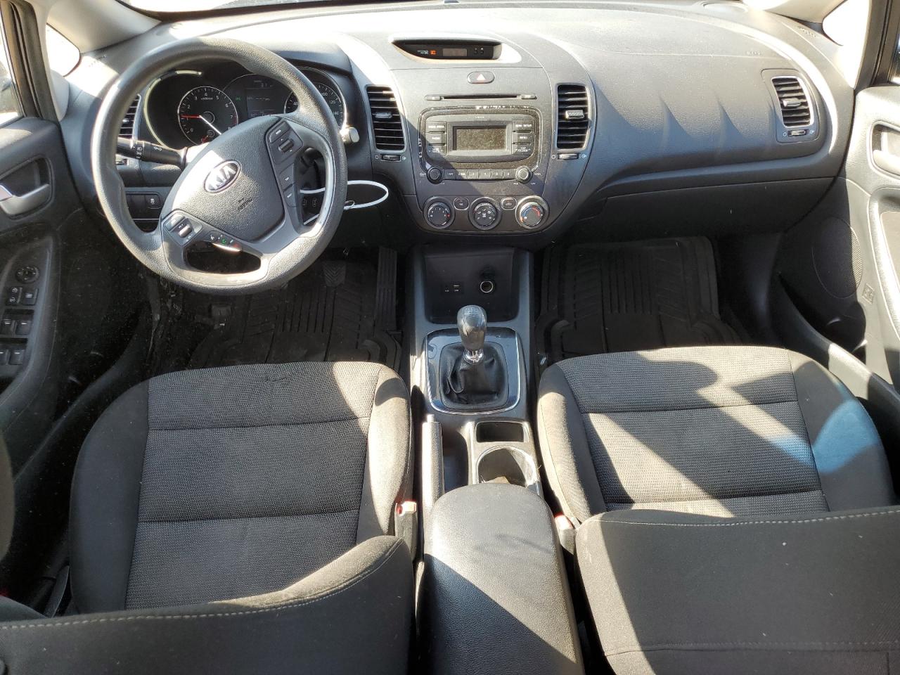 2017 Kia Forte Lx VIN: 3KPFK4A71HE018565 Lot: 84420505