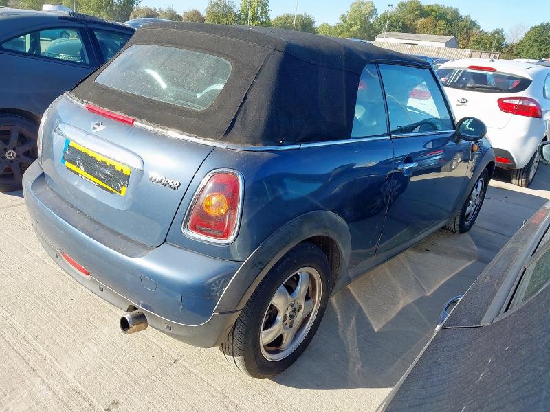 2009 MINI COOPER 