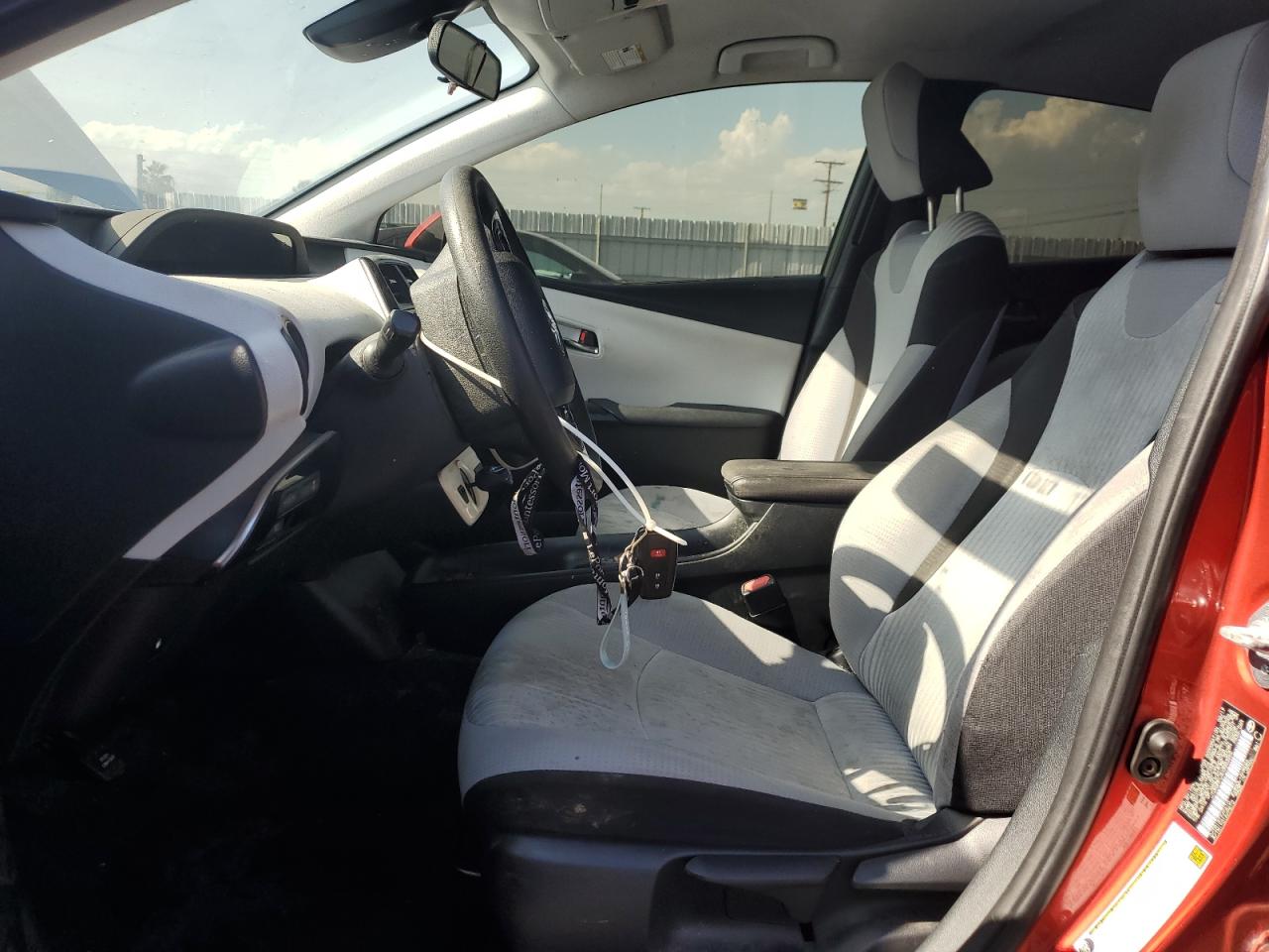 2017 Toyota Prius VIN: JTDKBRFU4H3553262 Lot: 70856655