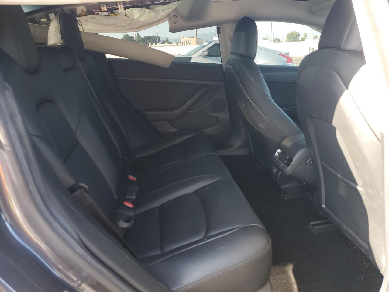 2022 Tesla Model 3 VIN: 5YJ3E1EB3NF137005 Lot: 83992075