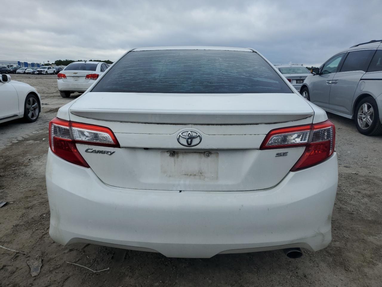 2014 Toyota Camry L VIN: 4T1BF1FK4EU421642 Lot: 84457235