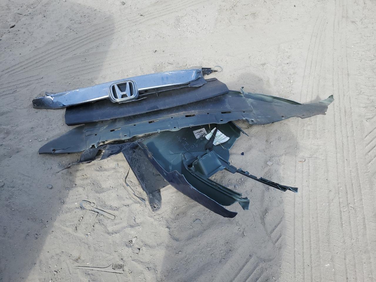 2018 Honda Civic Lx VIN: 2HGFC2F52JH594783 Lot: 71145725