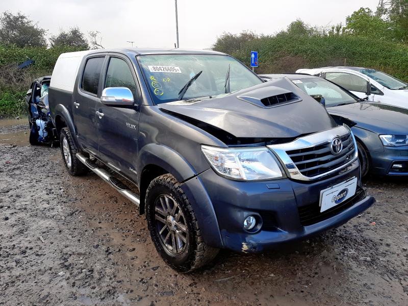 2015 TOYOTA HILUX INVINCIBLE D-4D 4X4 