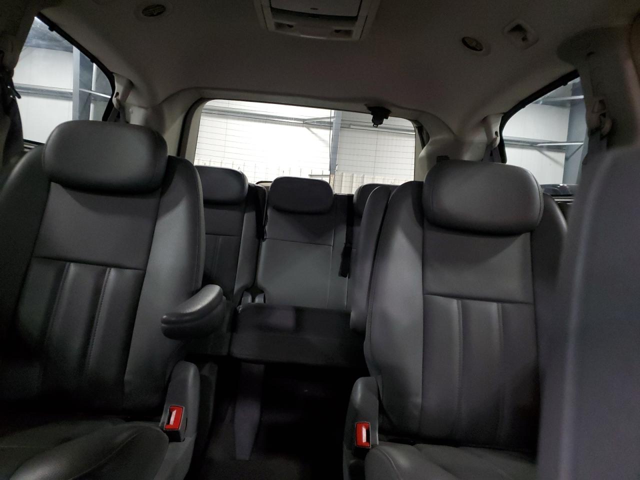 2009 Chrysler Town & Country Touring VIN: 2A8HR54129R630669 Lot: 84457775