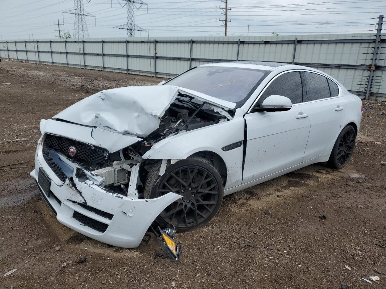 JAGUAR XE 2017. Lot# 71142235. VIN SAJAN4BV3HA947689. Photo 1