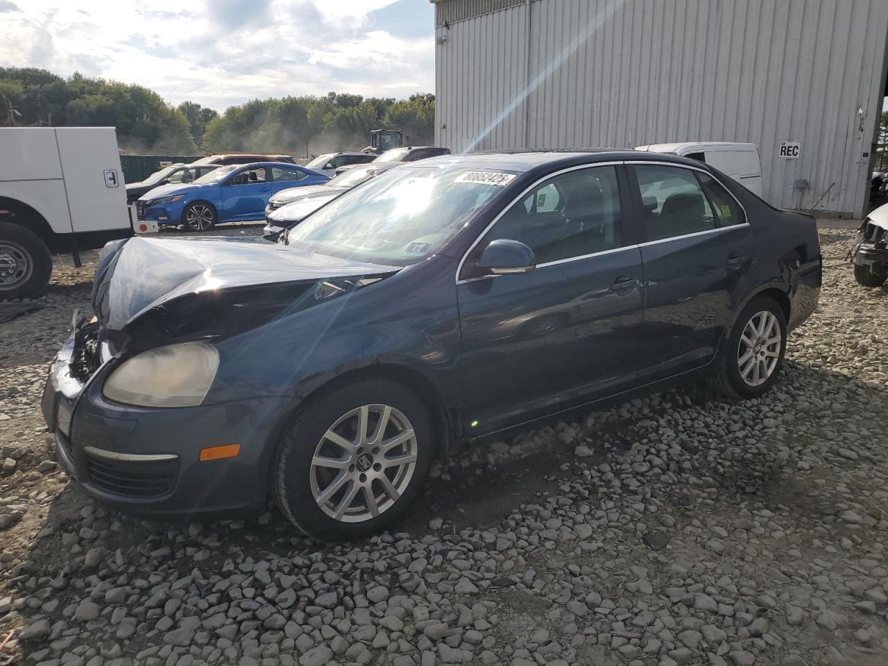 VOLKSWAGEN JETTA 2009. Lot# 80852425. VIN 3VWRZ71K79M129642. Photo 1