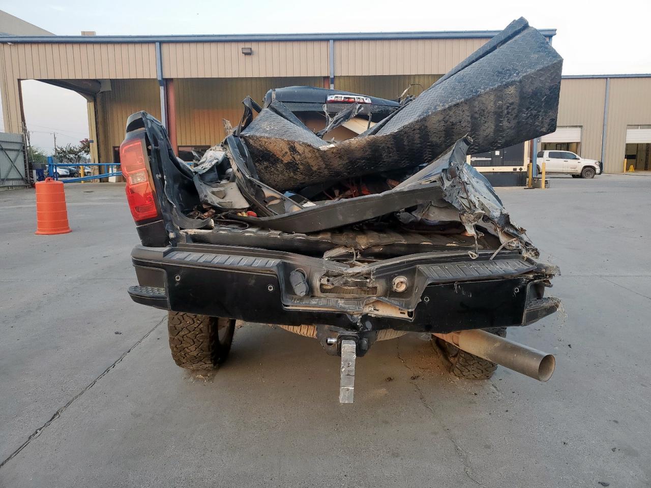 2016 Chevrolet Silverado K2500 High Country VIN: 1GC1KXE81GF214928 Lot: 81485135