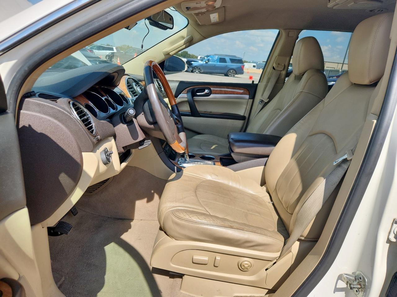 2008 Buick Enclave Cxl VIN: 5GAER23708J285662 Lot: 83829135