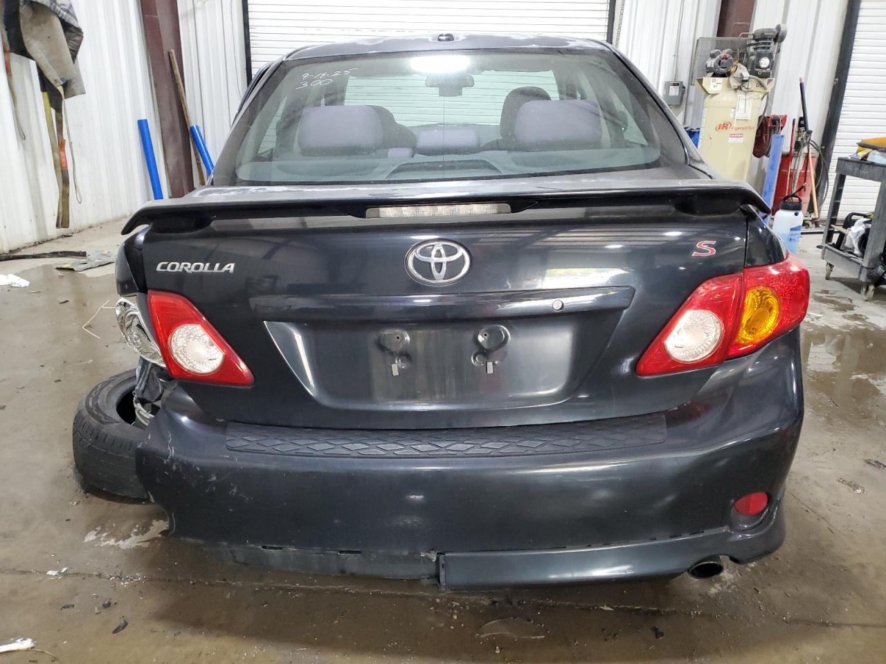 2010 Toyota Corolla Base VIN: 2T1BU4EE2AC465623 Lot: 81949745